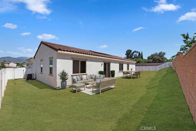 1432 Moore Street, Redlands, CA 92374