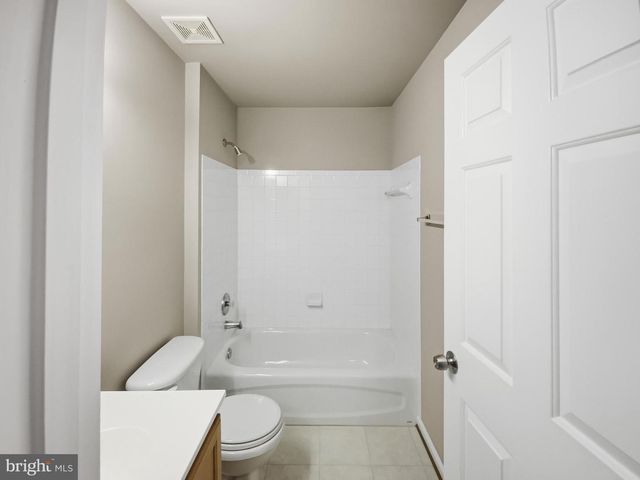 6 EMERALD DR, Fredericksburg, VA 22406