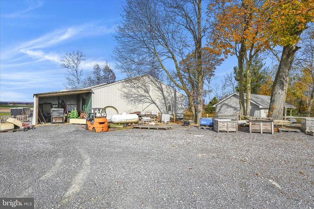 4010 W OAK ST, Lebanon, PA 17042