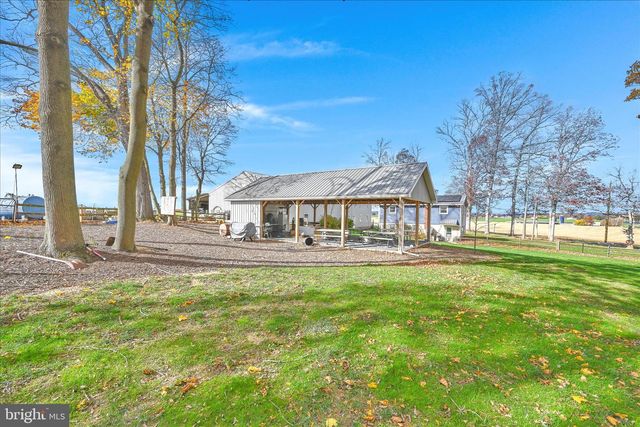 4010 W OAK ST, Lebanon, PA 17042