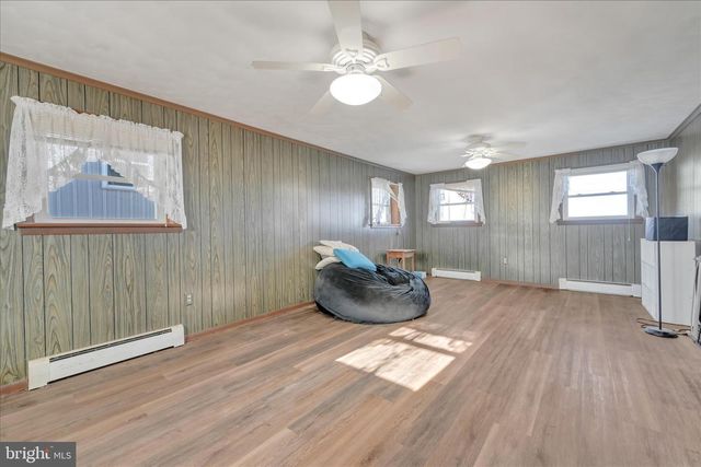 4010 W OAK ST, Lebanon, PA 17042