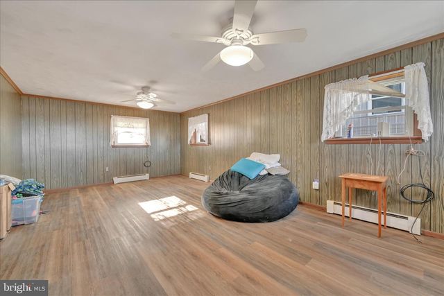 4010 W OAK ST, Lebanon, PA 17042