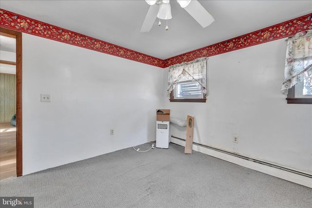 4010 W OAK ST, Lebanon, PA 17042