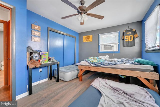 4010 W OAK ST, Lebanon, PA 17042