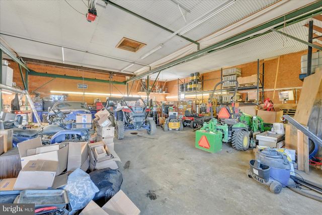 4010 W OAK ST, Lebanon, PA 17042