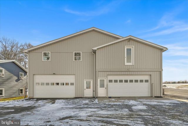 4010 W OAK ST, Lebanon, PA 17042