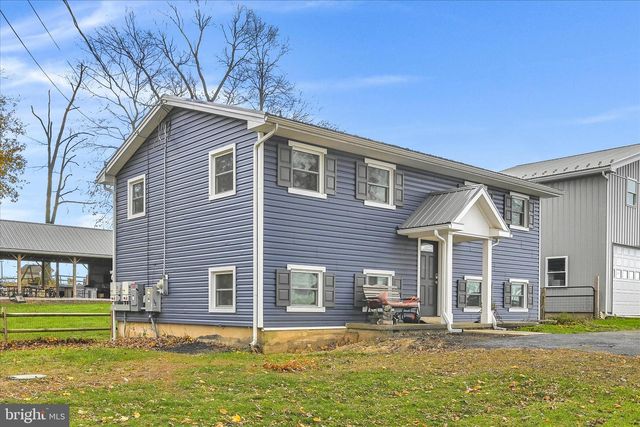 4010 W OAK ST, Lebanon, PA 17042