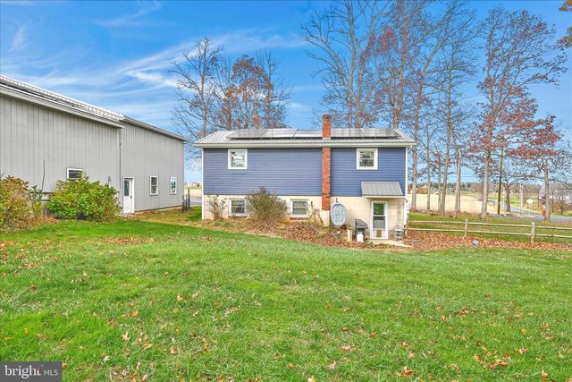 4010 W OAK ST, Lebanon, PA 17042