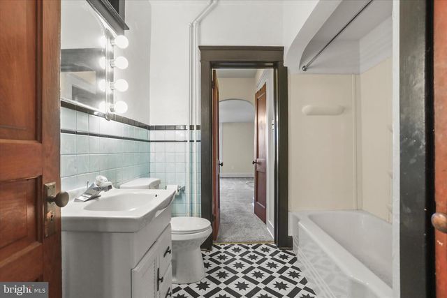 530 BAER AVE, Hanover, PA 17331