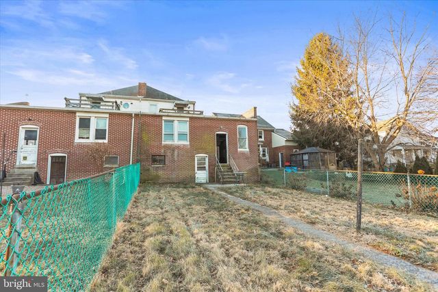 530 BAER AVE, Hanover, PA 17331