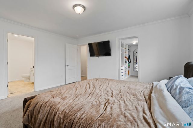 156 Dayton Road, Bridgeport, CT 06606