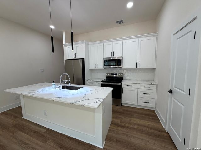 11710 Vance Jackson Rd Unit 701, San Antonio, TX 78230