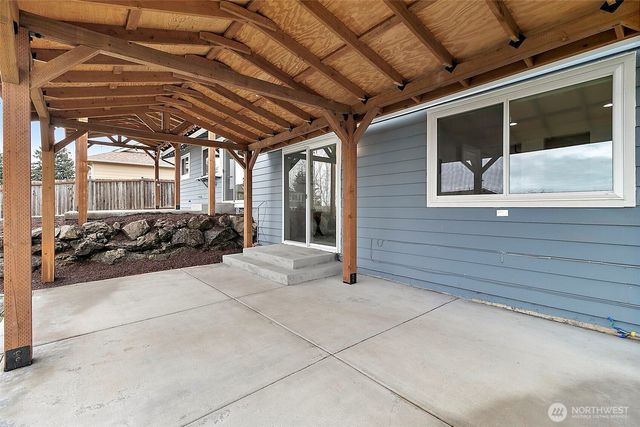 31421 41st Avenue SW, Federal Way, WA 98023