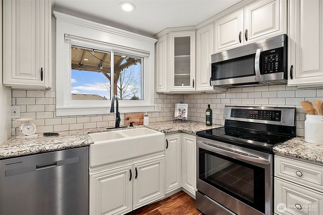 31421 41st Avenue SW, Federal Way, WA 98023