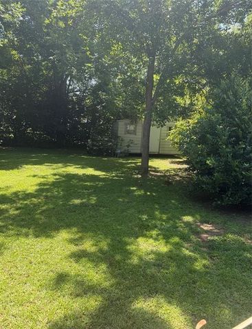 104 Falcon Drive, Enterprise, AL 36330