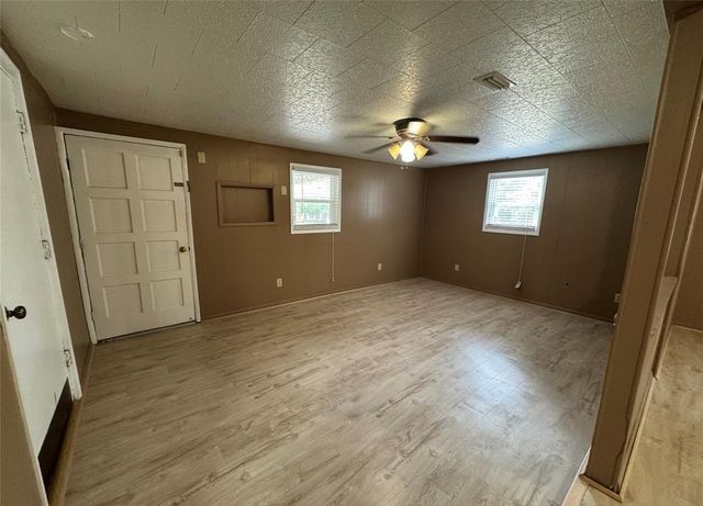 104 Falcon Drive, Enterprise, AL 36330