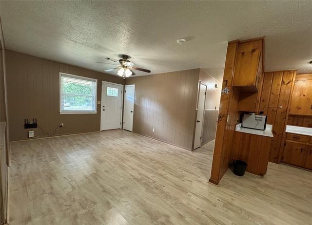 104 Falcon Drive, Enterprise, AL 36330