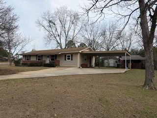 104 Falcon Drive, Enterprise, AL 36330