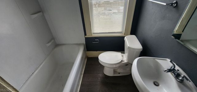 2174 W 103, Cleveland, OH 44102