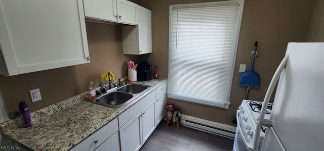 2174 W 103, Cleveland, OH 44102