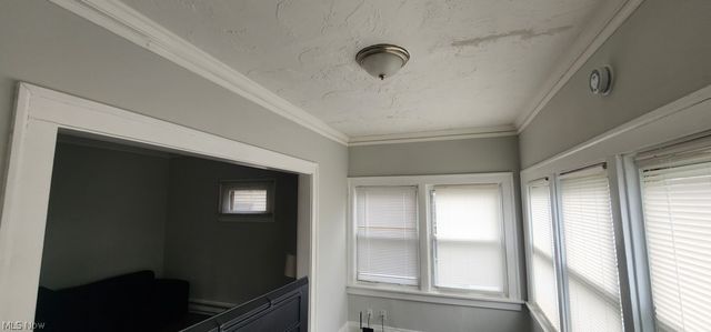 2174 W 103, Cleveland, OH 44102