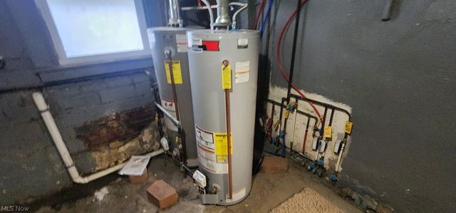 2174 W 103, Cleveland, OH 44102