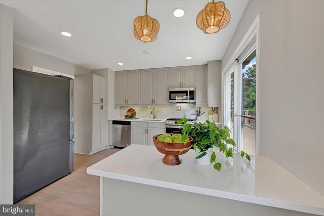 114 DONCASTER RD, Joppa, MD 21085