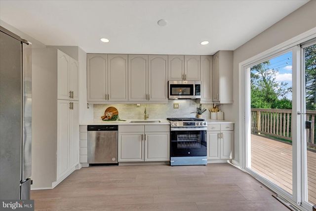 114 DONCASTER RD, Joppa, MD 21085