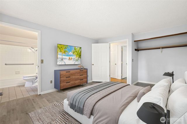 33524 33rd Place SW, Federal Way, WA 98023