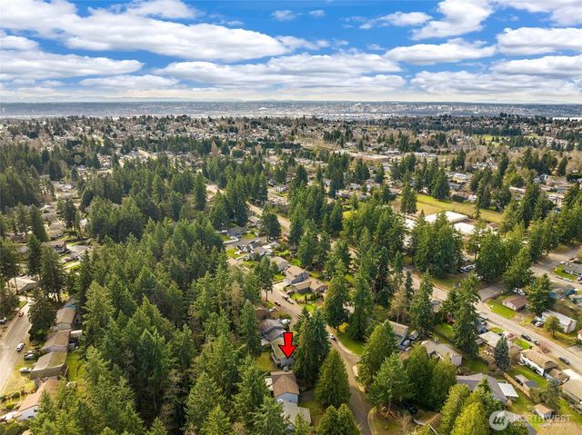 33524 33rd Place SW, Federal Way, WA 98023
