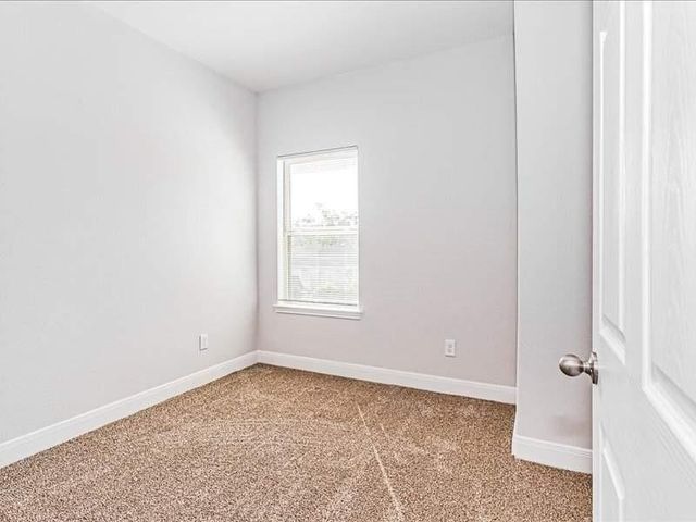 5426 E Houston Road A, Houston, TX 77028