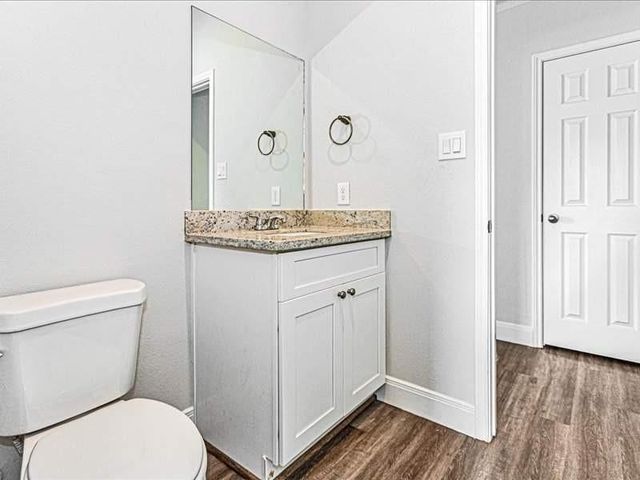 5426 E Houston Road A, Houston, TX 77028