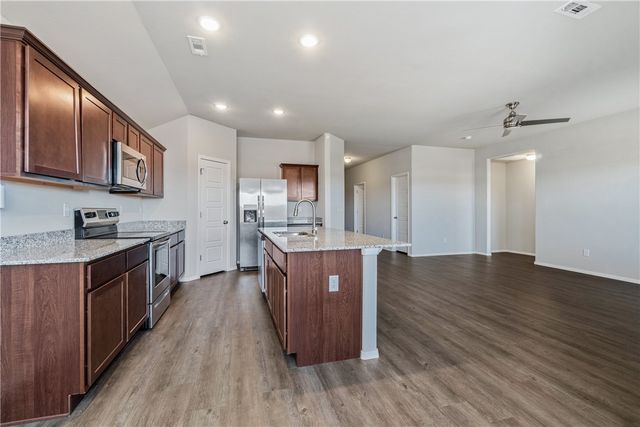 701 Belhaven Road, Centerton, AR 72719