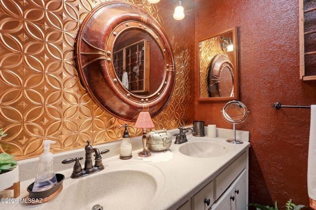 3770 N Gunnison Drive, Tucson, AZ 85749