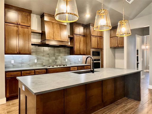 4045 Great Redwood Road, Newcastle, OK 73072