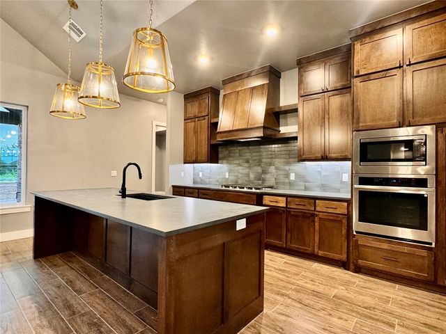 4045 Great Redwood Road, Newcastle, OK 73072