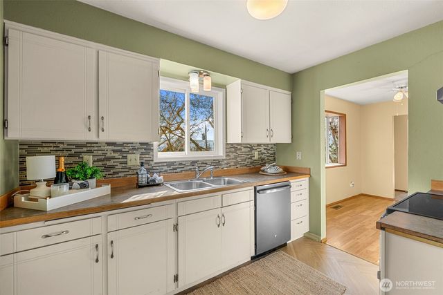 2908 Alvista Place, Wenatchee, WA 98801