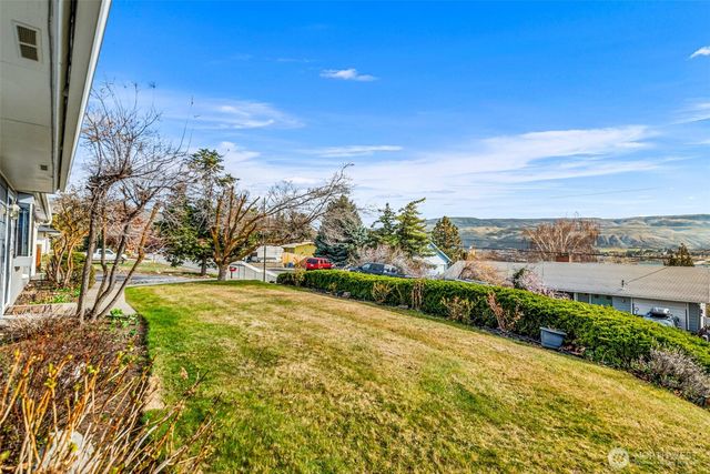 2908 Alvista Place, Wenatchee, WA 98801