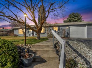 2908 Alvista Place, Wenatchee, WA 98801