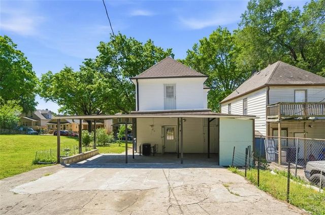 3510 Thompson Avenue, Kansas City, MO 64124