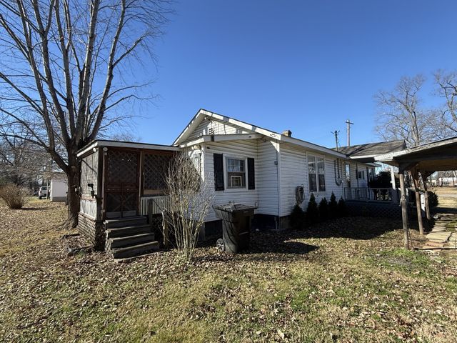 604 E Warren St, Tullahoma, TN 37388
