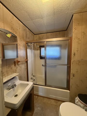 604 E Warren St, Tullahoma, TN 37388