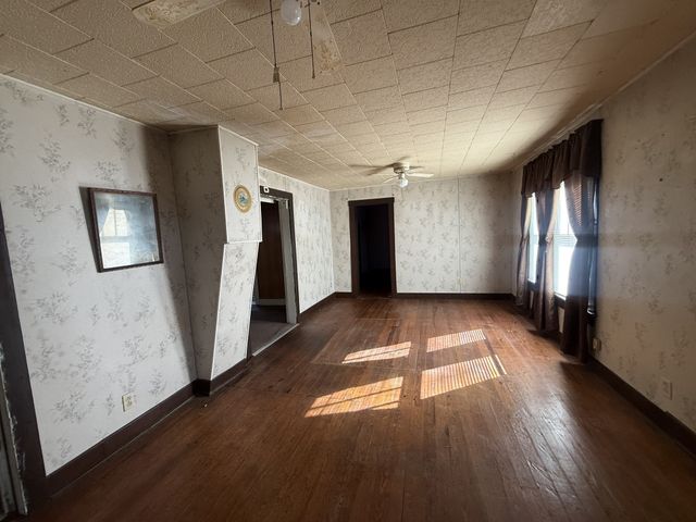 604 E Warren St, Tullahoma, TN 37388