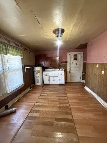 604 E Warren St, Tullahoma, TN 37388