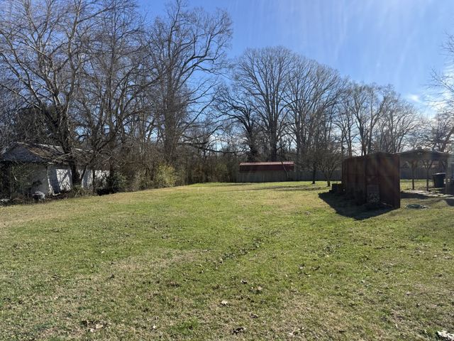 604 E Warren St, Tullahoma, TN 37388