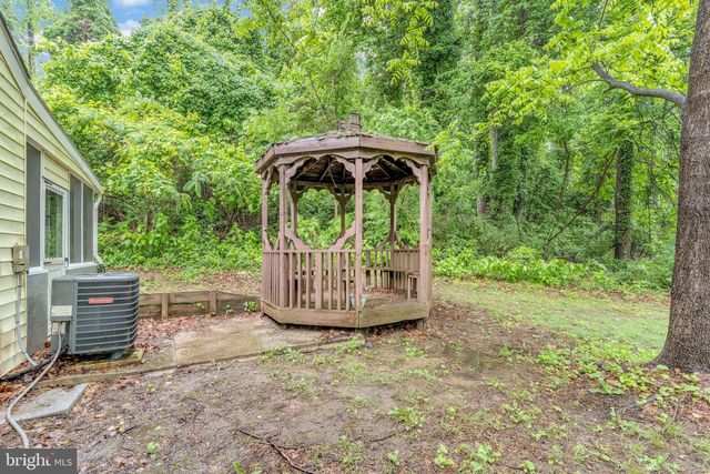 29823 HILLVIEW DR, Mechanicsville, MD 20659