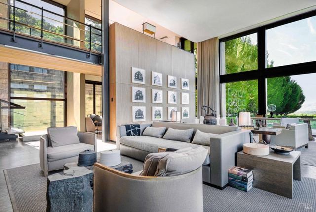 7596 Sonoma Mountain Rd, Glen Ellen, CA 95442