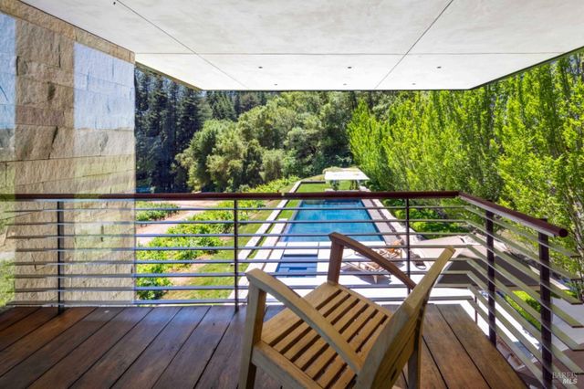 7596 Sonoma Mountain Rd, Glen Ellen, CA 95442