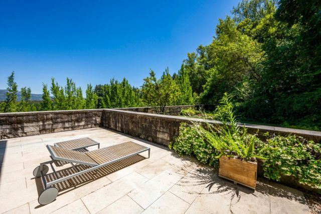 7596 Sonoma Mountain Rd, Glen Ellen, CA 95442