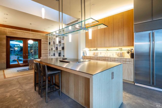 7596 Sonoma Mountain Rd, Glen Ellen, CA 95442